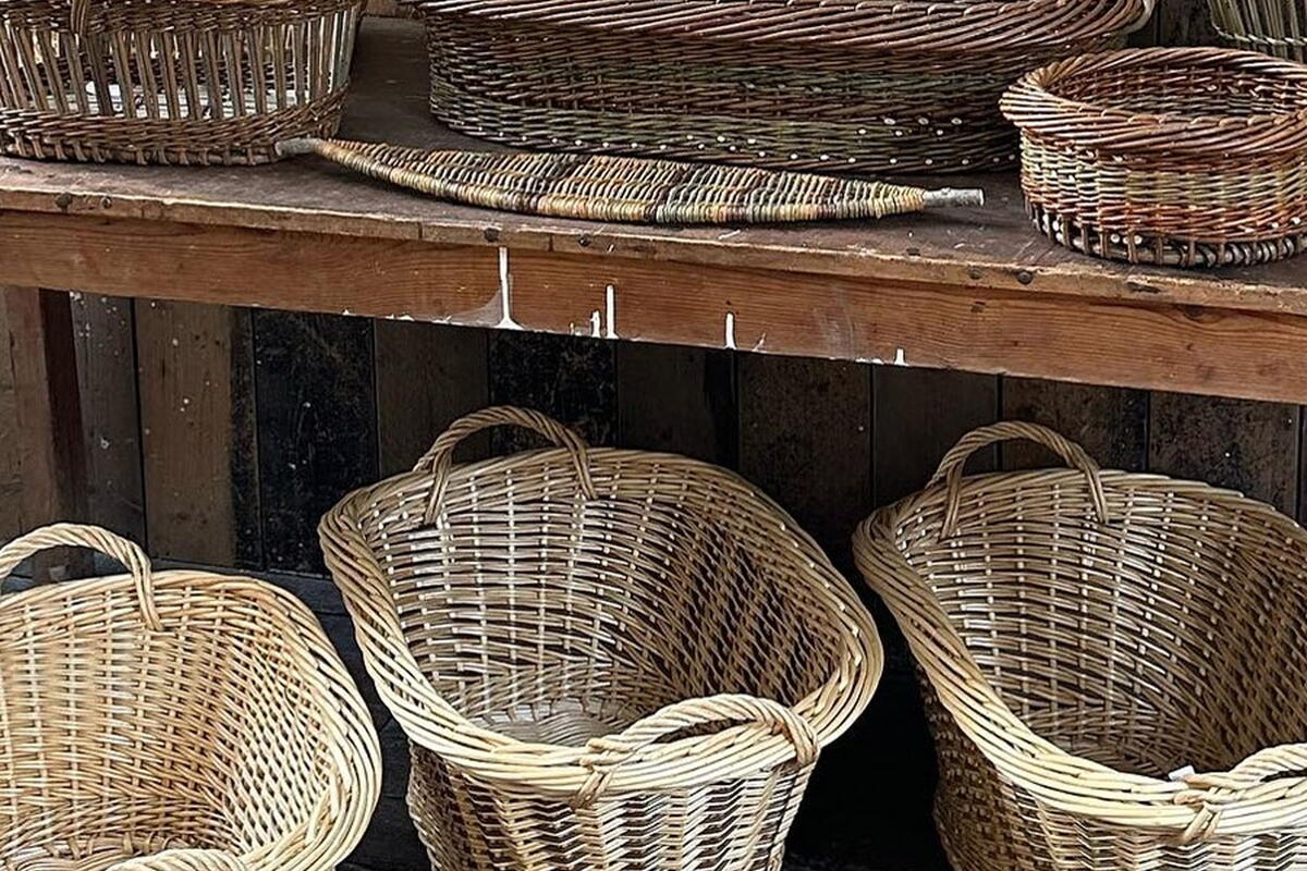 Woven willow crisp backets on shelves