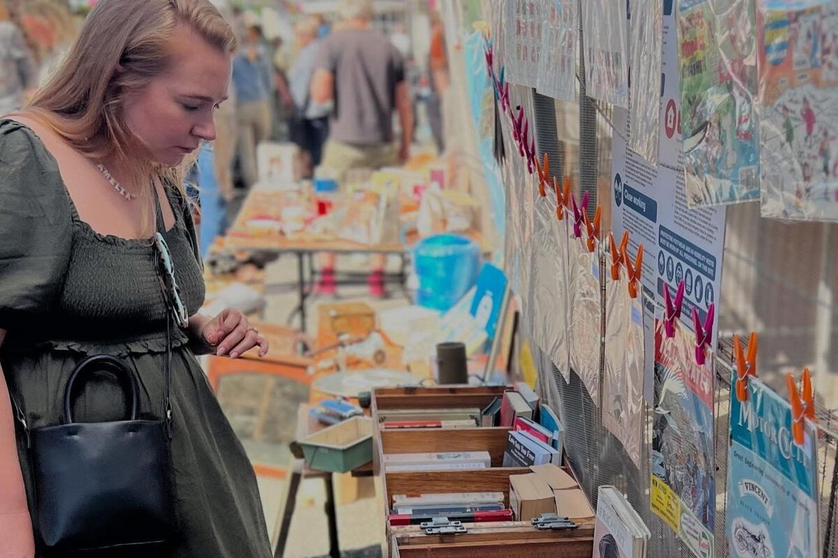 Secondhand book stall