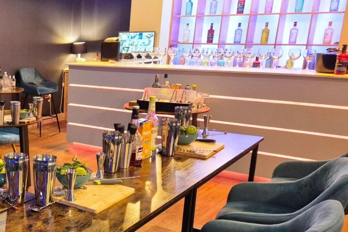 Cocktail Making Experience