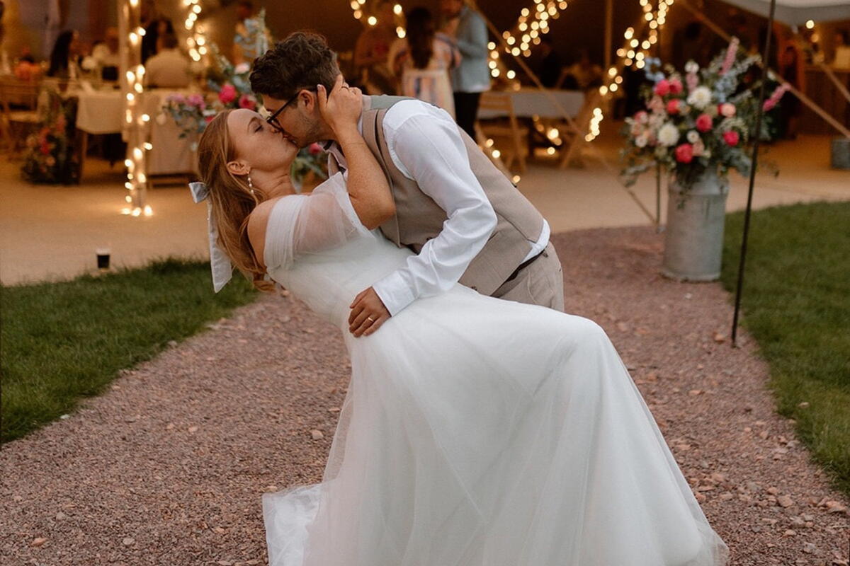 The wedding dip