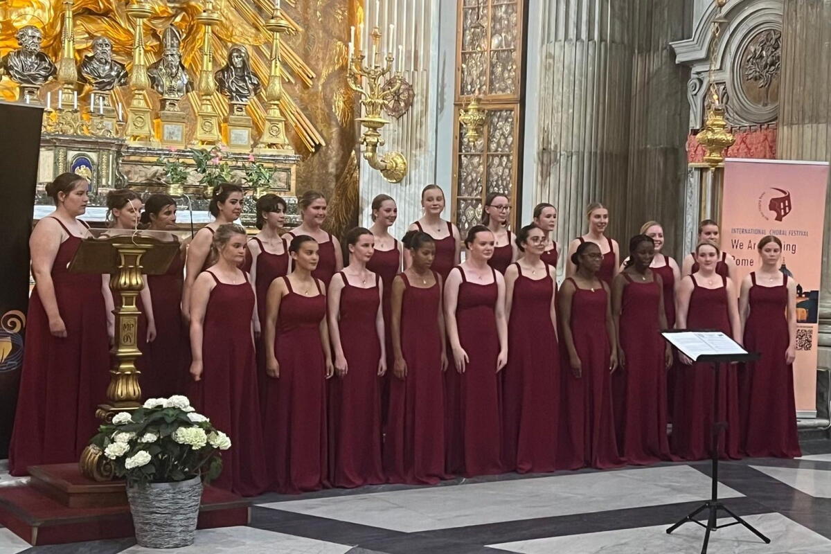 An evening of song with Le Voci and Cantamus Girls Choir
