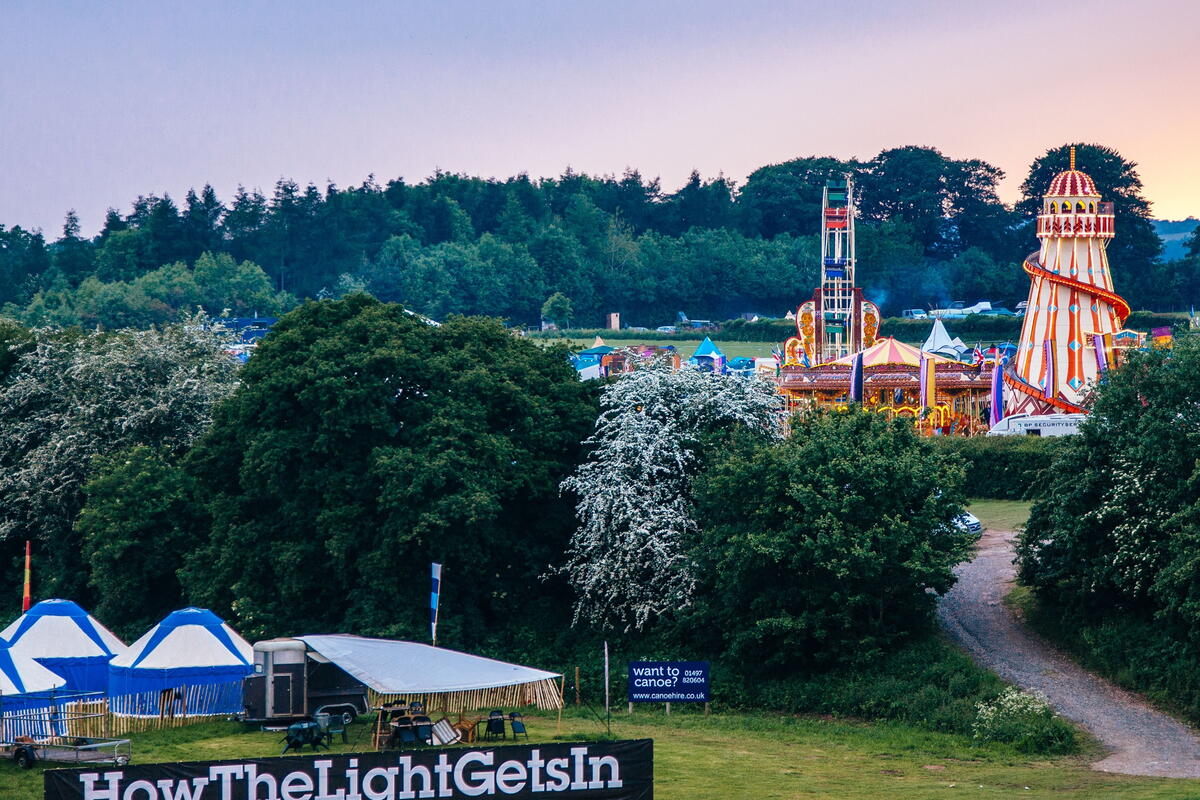 HowTheLightGetsIn Sign