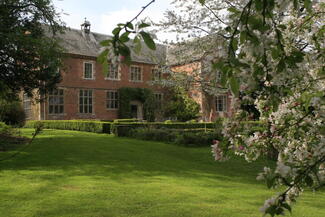 Hellens Manor