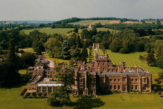 Hampton Court Castle