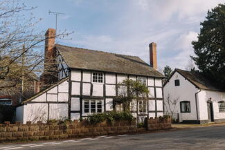 Black and white cottage, Dilywn