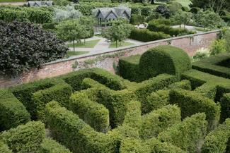 Maze and Gardens