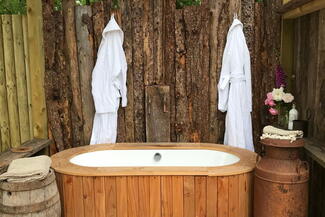 Cider Shack's outdoor tub