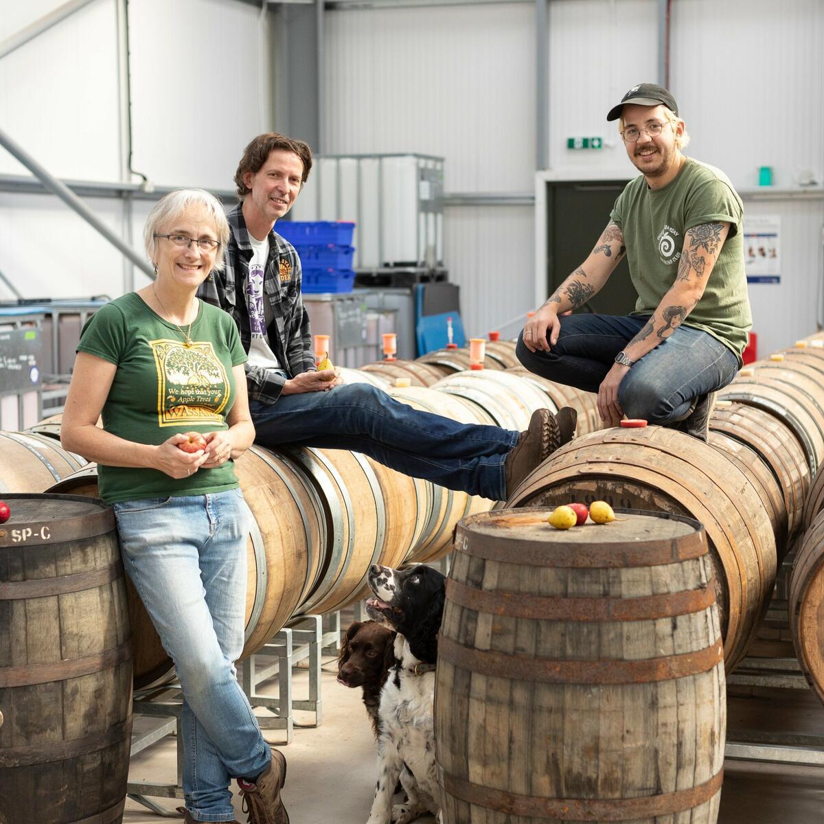 Meet the makers 🍎 Take a tour to go behind the scenes into the cidery