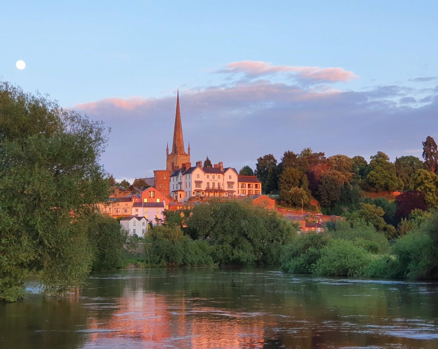 Paddle to, from or through Ross-on-Wye