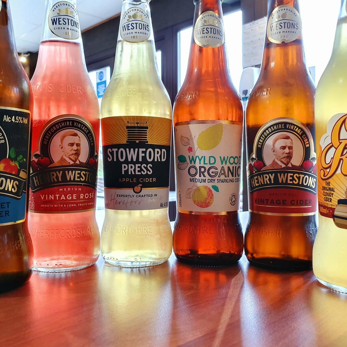 Selection local ciders