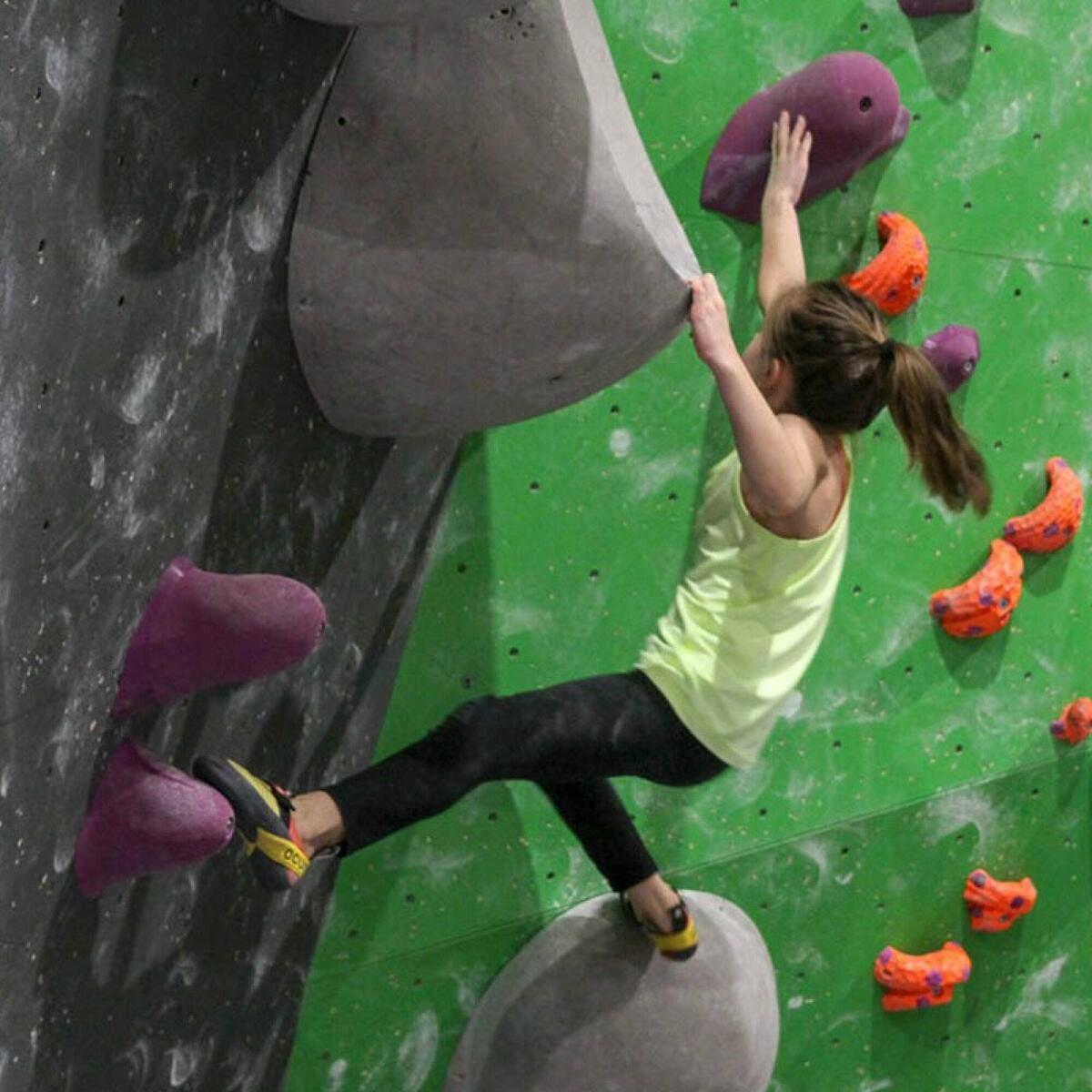 Green Spider Indoor Climbing Wall Girl Bouldering
