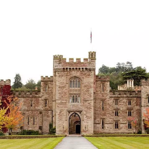 Hampton Court Castle