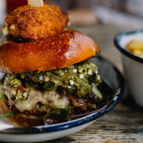 beefy boys burger