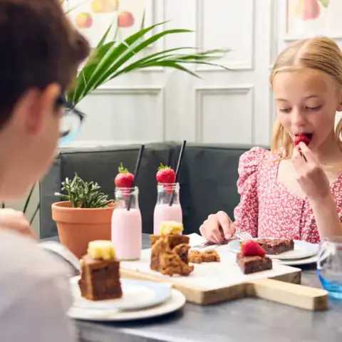 8 Top Spots for Autumnal & Festive Afternoon Tea | Visit Herefordshire