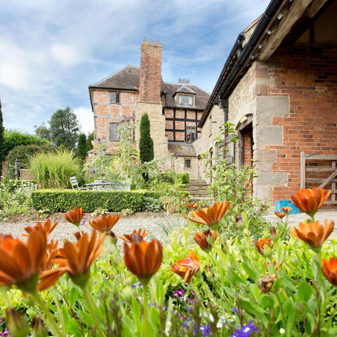 Old Downton Lodge