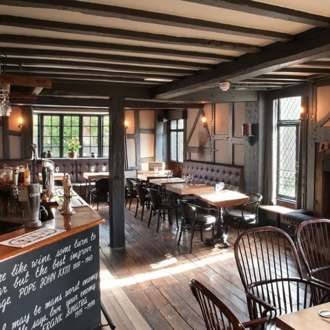 inside greenman at fownhope