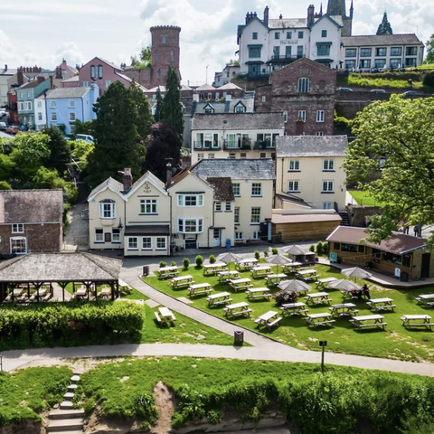 ariel view of Ross-on-Wye showing pub on the riverbanks