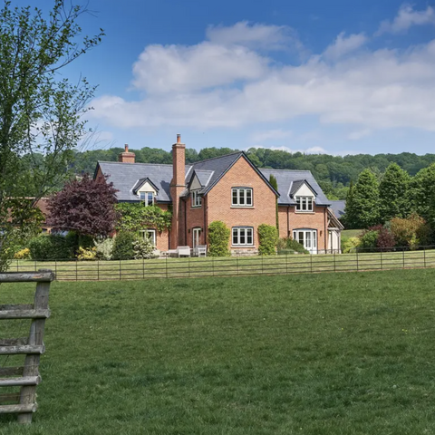 red brick large holiday let in Herefordshire countryside 