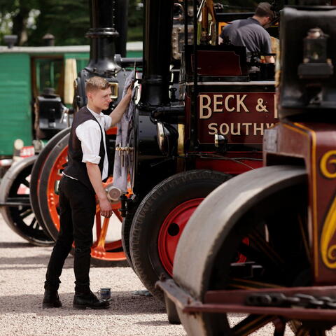 Eastnor Vintage Steam engine and engineer