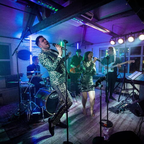 The Hey Yahs on stage
