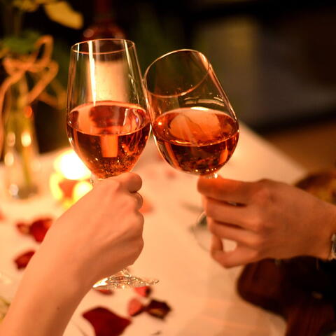 Wine Cheers