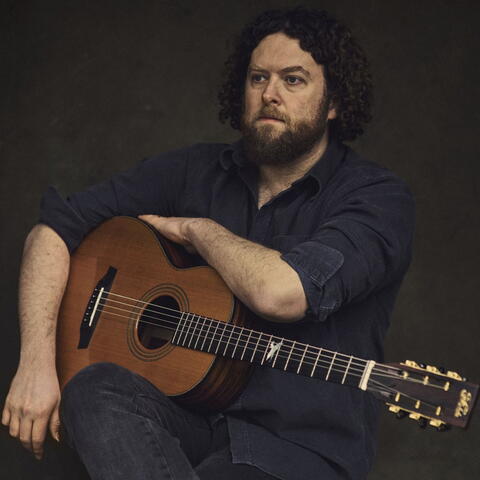 Live: Toby Hay