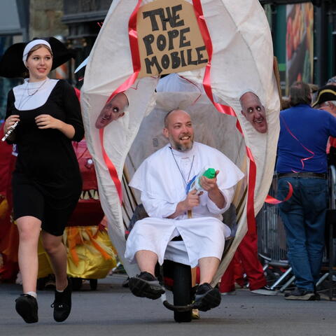 Wheelbarrow Race